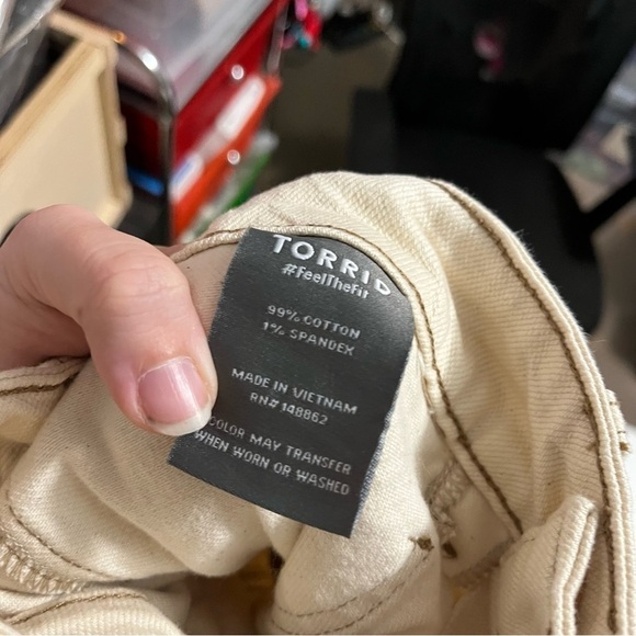 Torrid Crop Wide Leg Classic Denim High-Rise Jeans Pants Cream Khaki 16 O - Picture 5 of 8